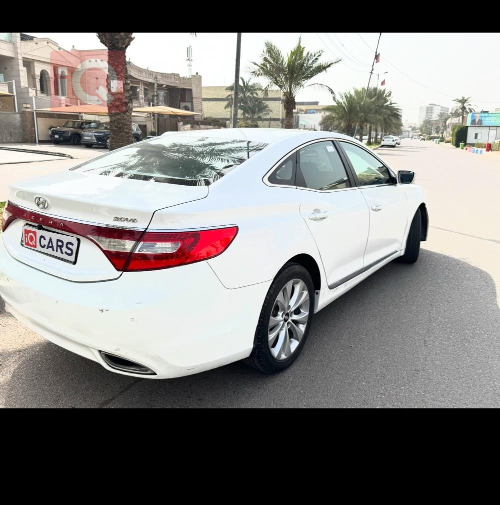 هيونداي أزيرا